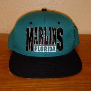 VTG 90s Florida Marlins Snapback Hat